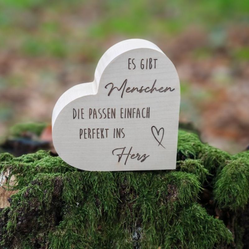Herz aus Ahornholz mit individueller Gravur