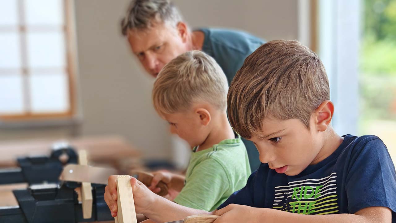 die-werkinsel-holzwerkstatt-meitingen-kindergeburtstag-02