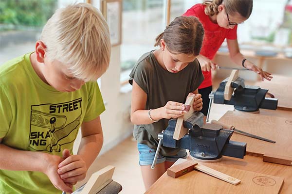 die-werkinsel-holzwerkstatt-meitingen-kurse-03