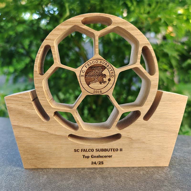 die-werkinsel-holzwerkstatt-meitingen-lasergravur-02